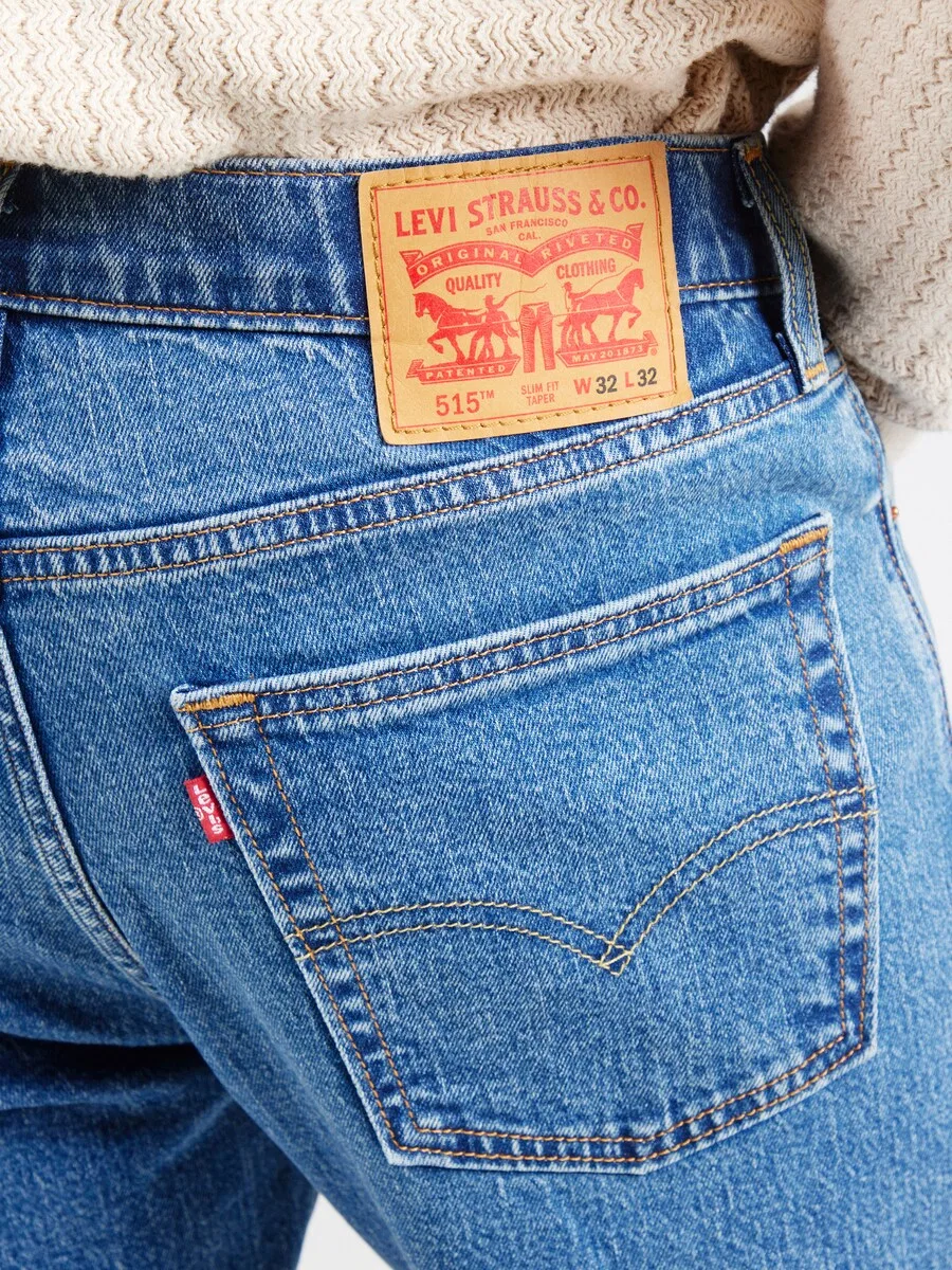 Джинсы LEVI'S Regular '515 Slim Taper' синего цвета — фото 2
