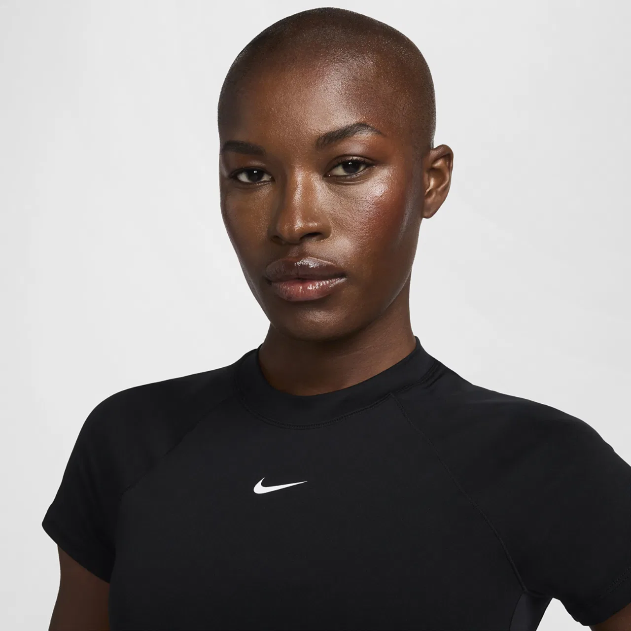 Женская футболка с технологией Dri-FIT Pro DF SS Baselayer Nike, черный/белый — фото 3