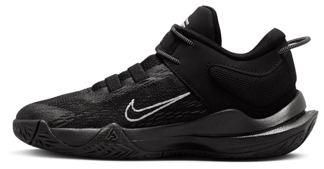 Баскетбольные кроссовки для мальчиков Giannis Immortality Nike, цвет Black/Wolf Grey/Black — фото 2