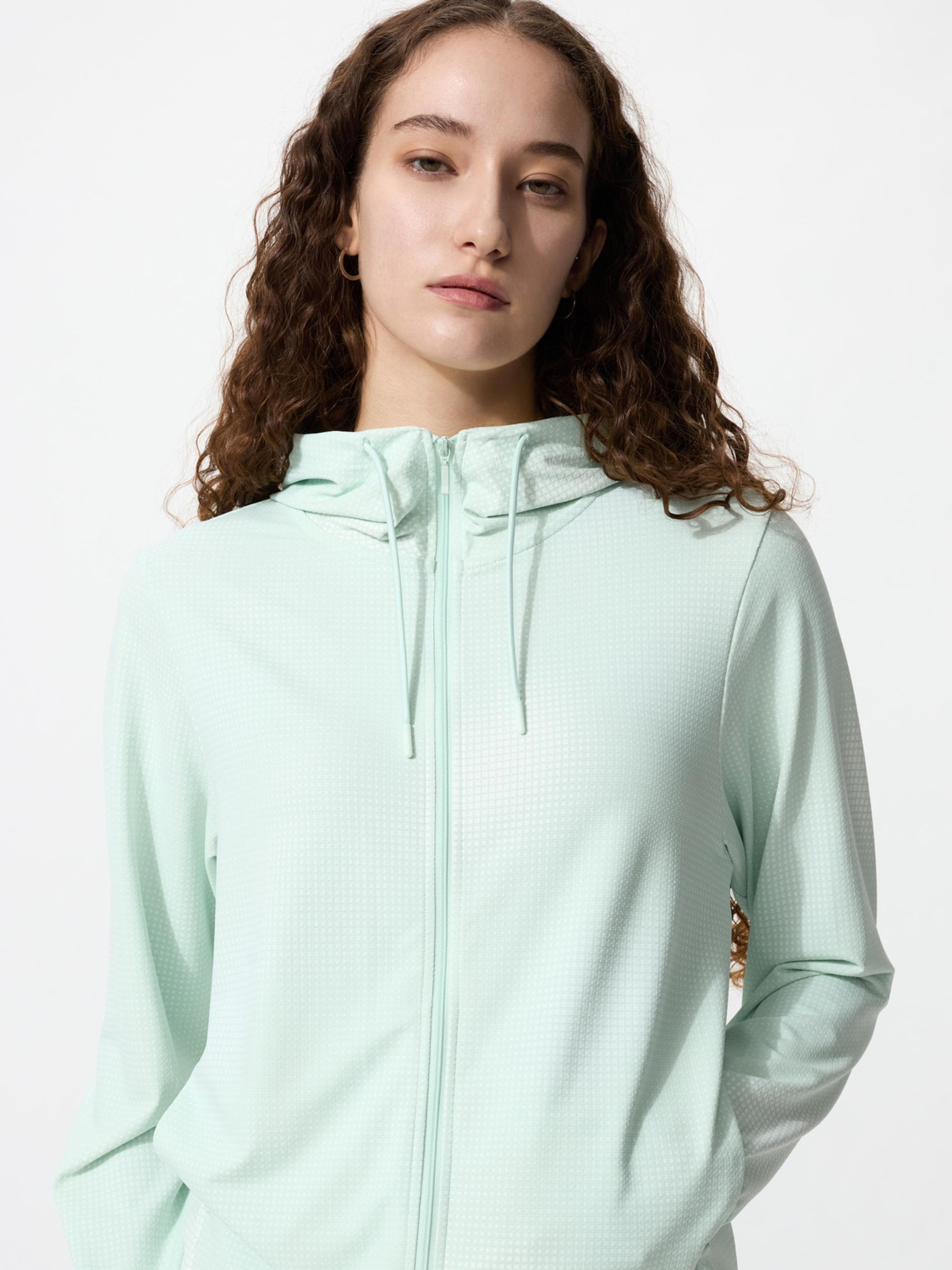 Толстовка Uniqlo AIRism UV Protection Mesh Full-Zip, 51 зеленый — фото 4