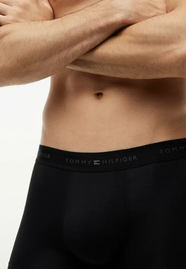 Трусы, комплект из 3 штук, облегающие, signature waistband trunks Tommy Hilfiger black, черный — фото 4
