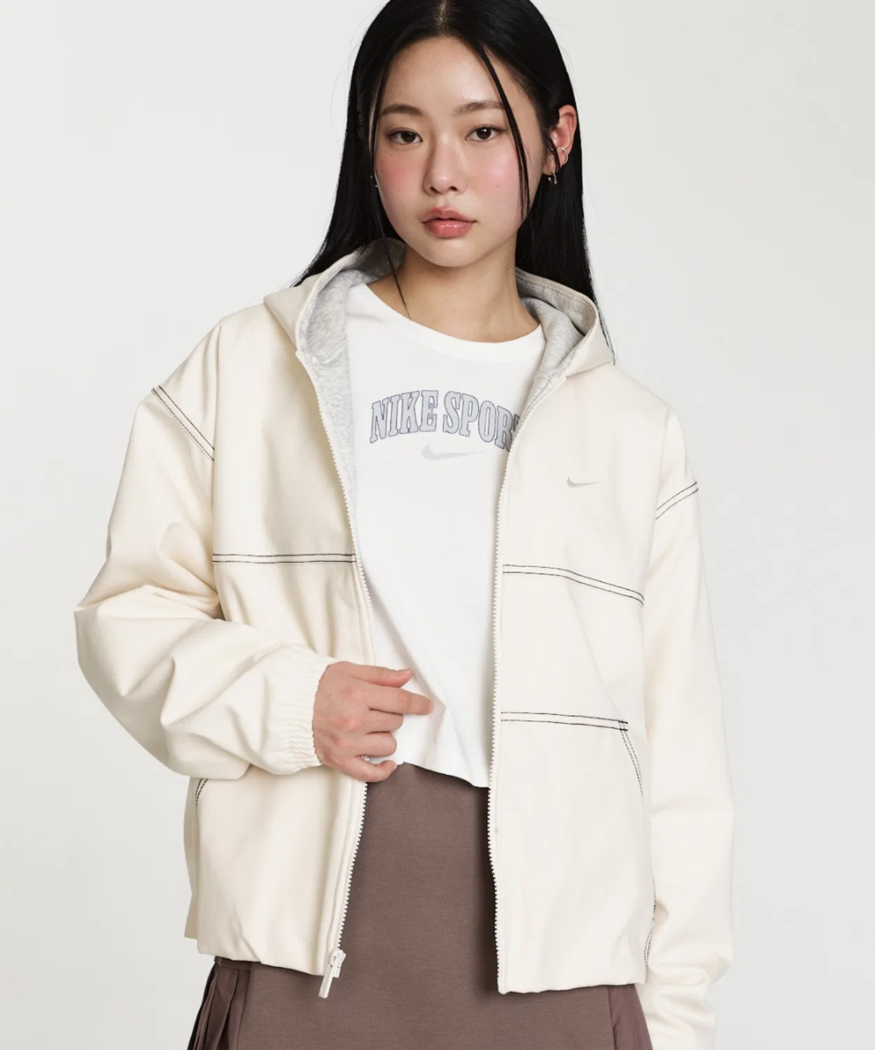 Женский оверсайз жакет из хлопка с капюшоном Nike Sportswear Oversized Workwear Jacket, Chalk