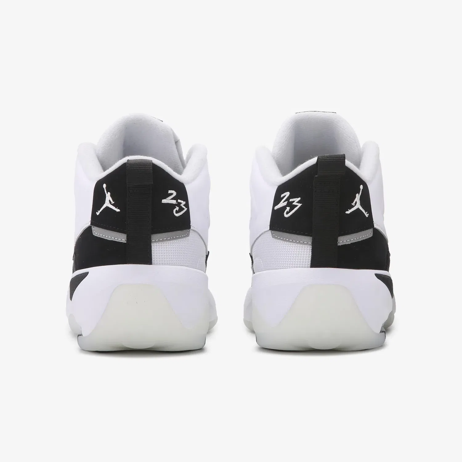 Детские кроссовки Max Aura 7 Mid Jordan, White/Black — фото 4