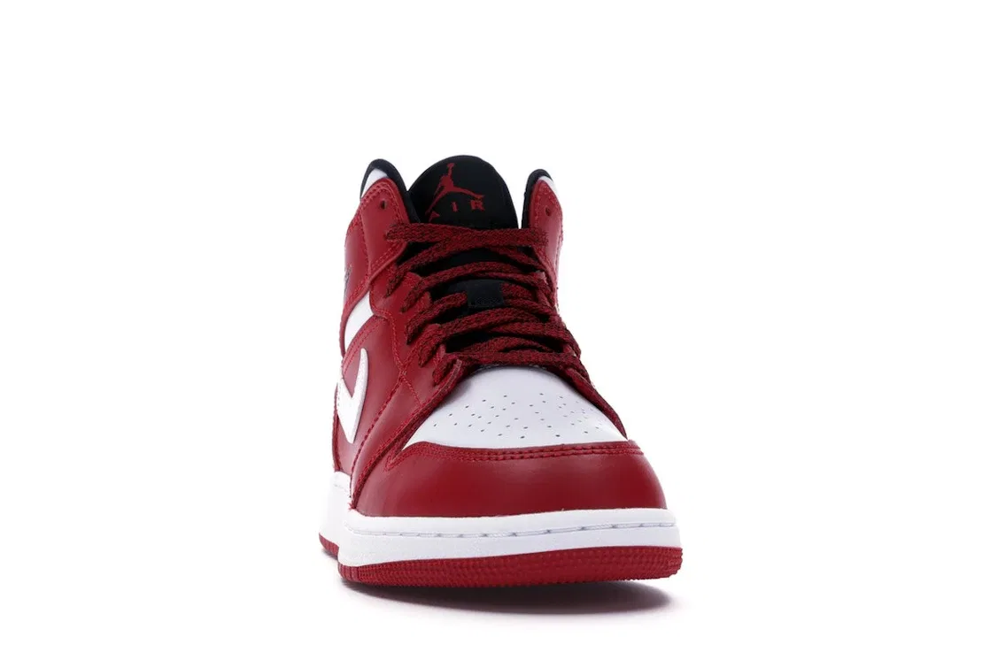 Детские кроссовки Lifestyle с классическим цветовым блоком Jordan 1 Mid Chicago, Gym Red/White-Black — фото 2