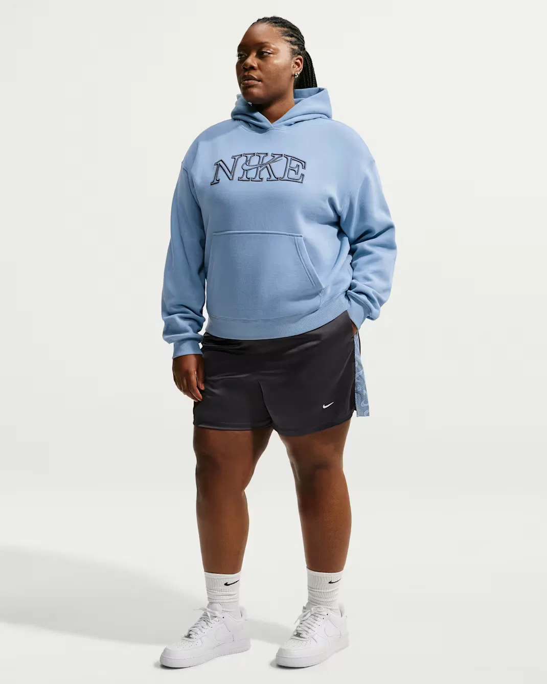 Женские свободные шорты со средней посадкой (большие размеры) Nike Sportswear Chill Lace, Gridiron/Work Blue/White