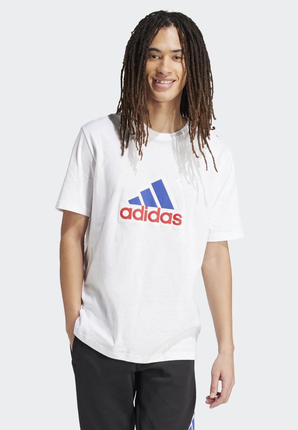 

Футболка с принтом adidas Originals, белый