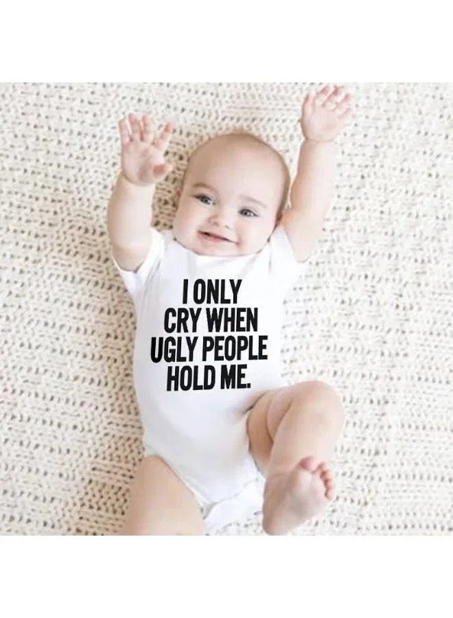 Боди-комбинезон с принтом и надписью I Only Cry When People Hold Me Matching Family Outfits, белый