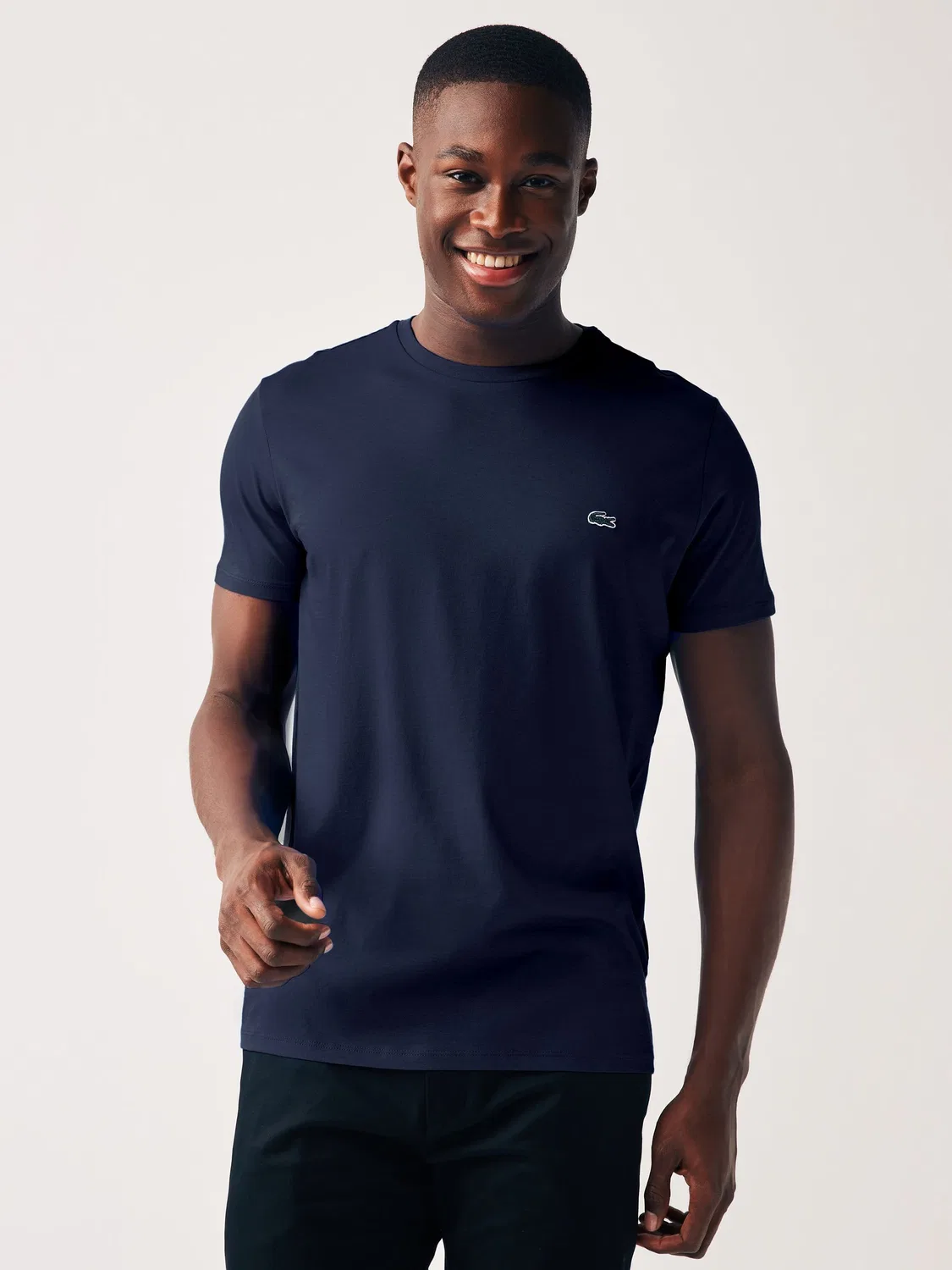 Lacoste Темно-синяя хлопковая футболка с круглым вырезом и короткими рукавами