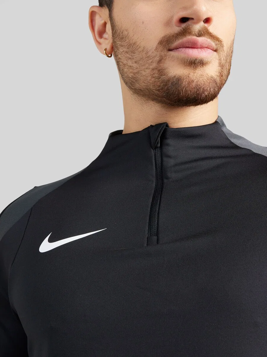Футболка NIKE Performance Shirt 'Strike Drill' черного цвета — фото 2