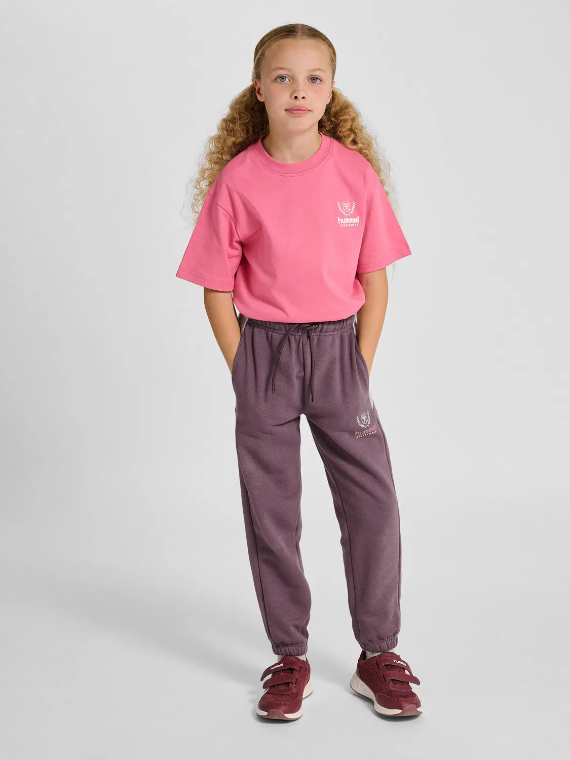Детские спортивные штаны свободного кроя Hmljr Loose Blocked Sweatpant Bts Hummel, Hellzinngrau — фото 3