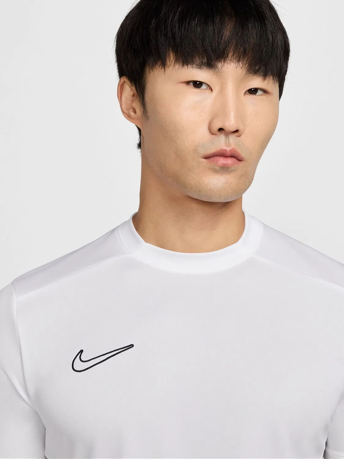 Футболка тренировочная Academy Dri-FIT Nike, белый — фото 3
