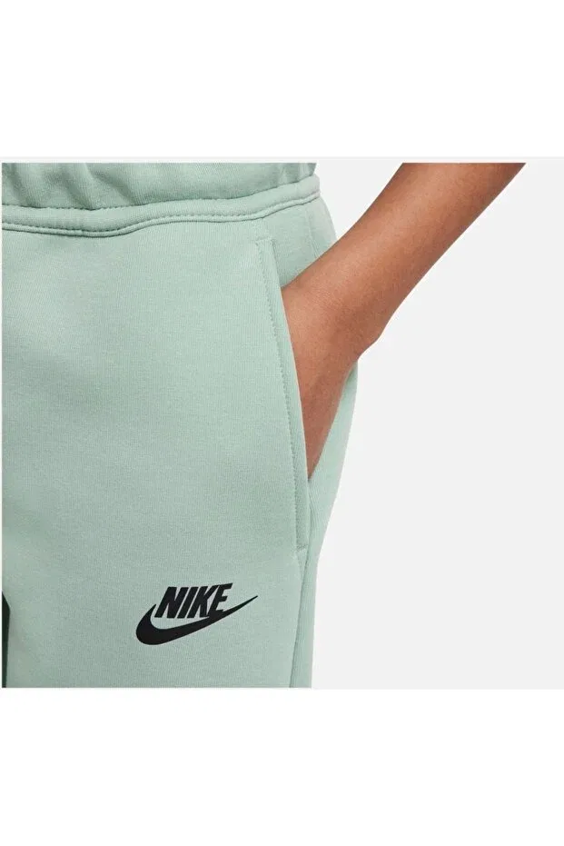 Детские спортивные шорты для девочек с принтом Sportswear Tech Fleece Co Nike, Green — фото 4