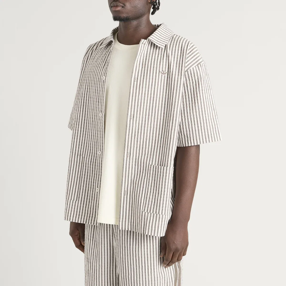 Мужская рубашка с принтом Resort Adidas, Khaki Six & Off White — фото 2