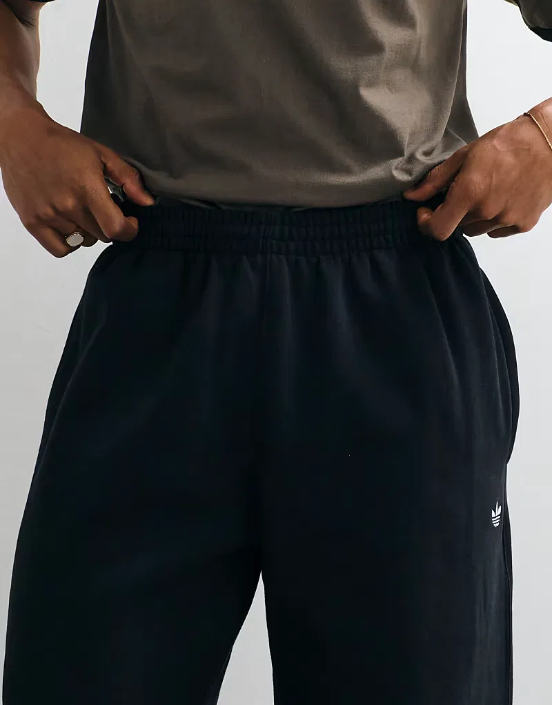 Спортивные брюки Adidas Originals Essential с манжетами, черный — фото 4
