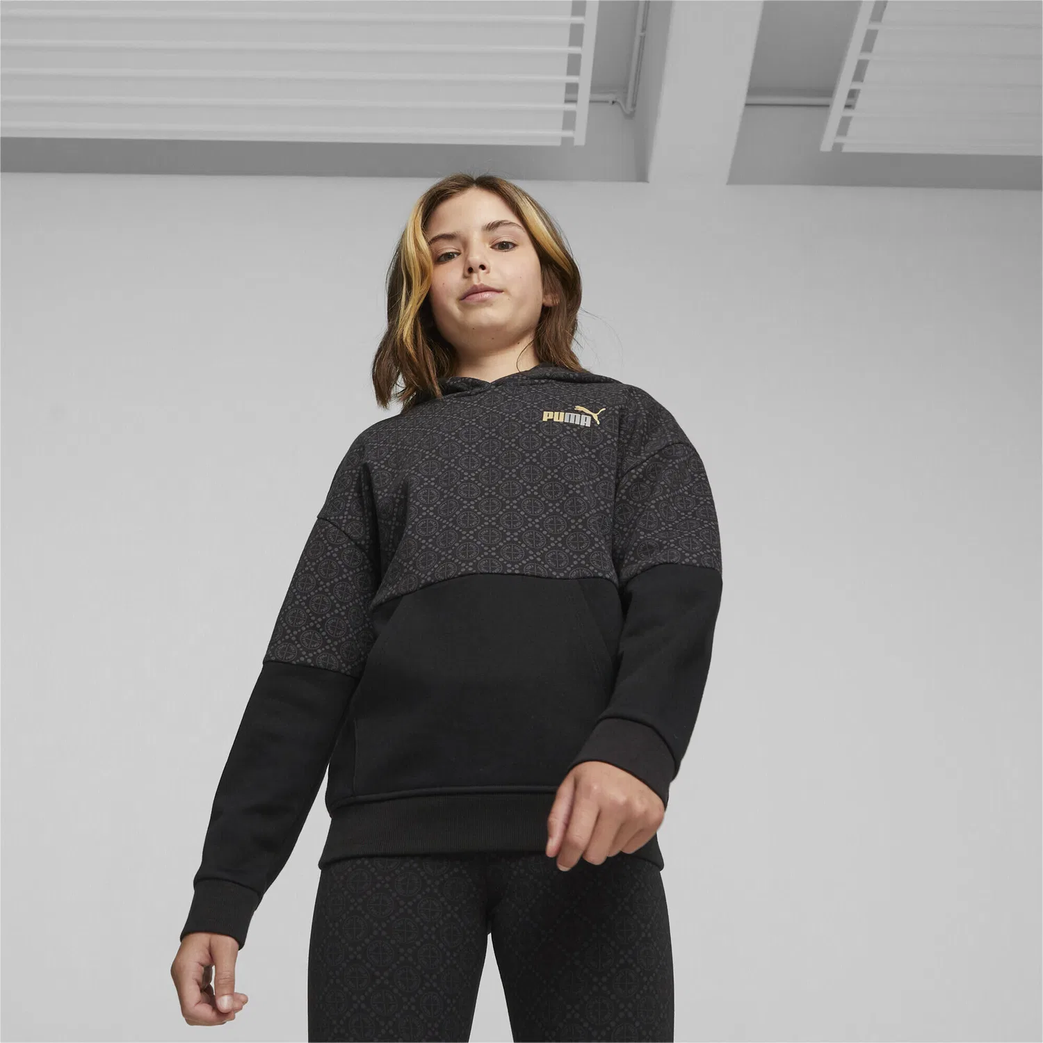 Детское худи с цветовой блокировкой PUMA POWER Colourblock Hoodie Madchen Puma, Schwarz — фото 2