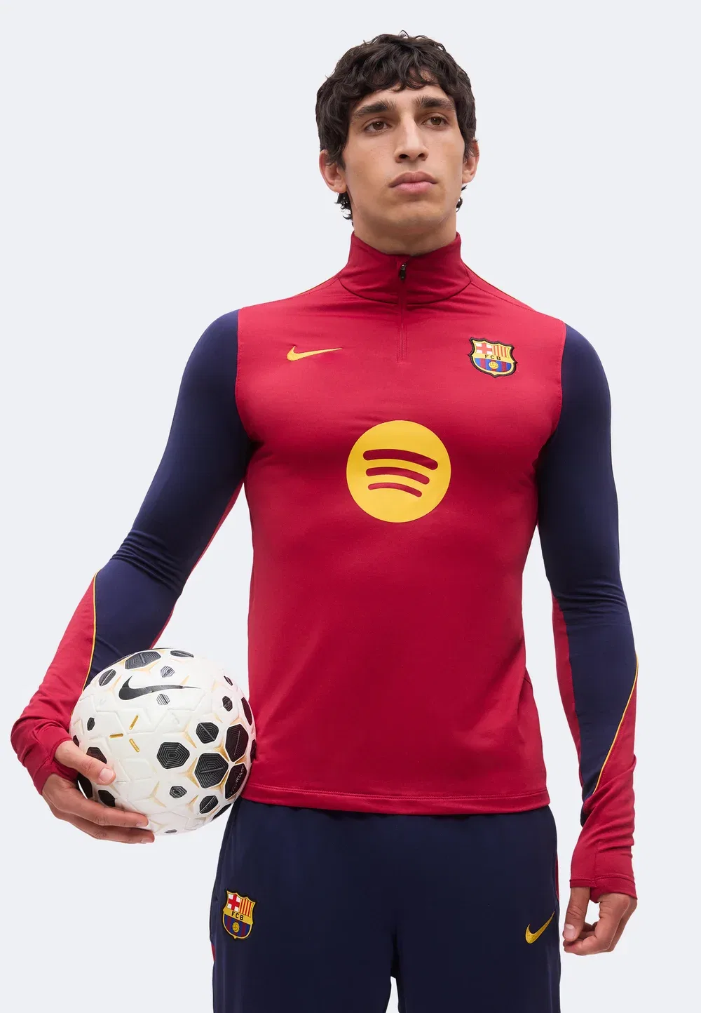 Тренировочная футболка ФК «Барселона» - клубная форма Nike Performance, Mineral Yellow/Noble Red — фото 4
