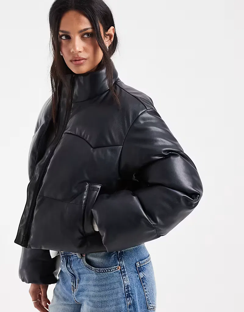 Укороченная пуховая куртка Levi's Palmer из искусственной кожи, черный — фото 2