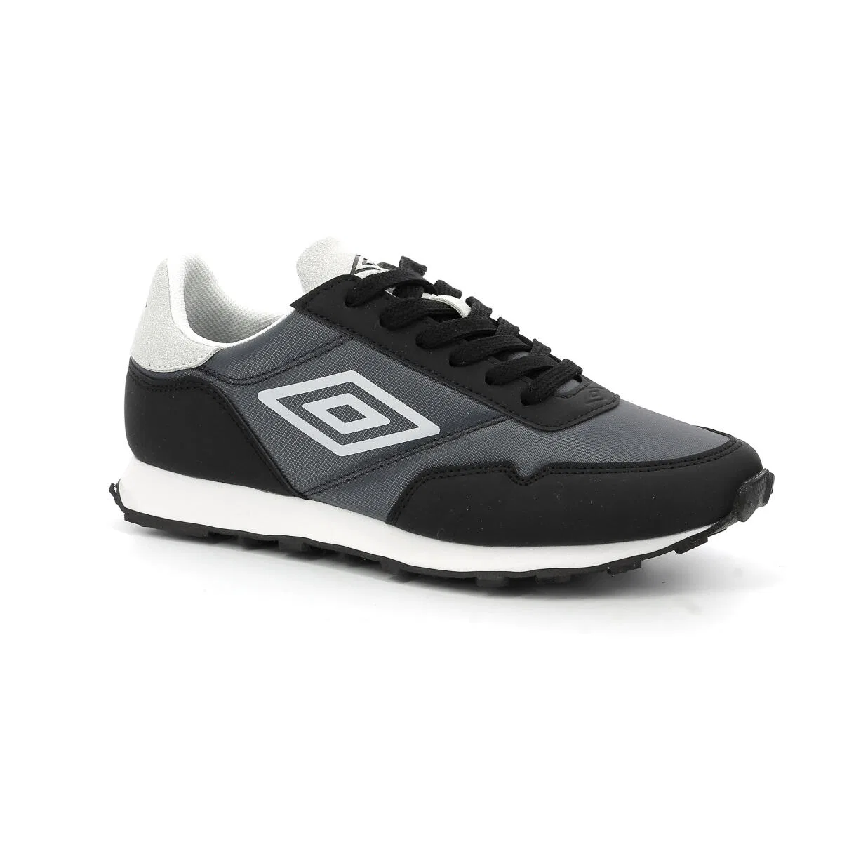 Детские кроссовки с закрытой пяткой Umbro Karts, Schwarz Dunkelgrun — фото 2