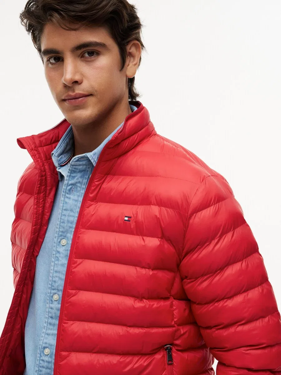 Куртка TOMMY HILFIGER Between-Season Jacket 'Packable Flag Embroidery Padded' красного цвета — фото 2