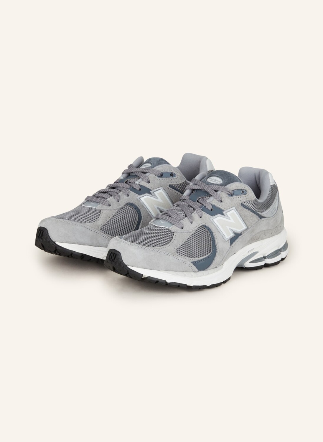 

Кроссовки new balance 2002R, серый