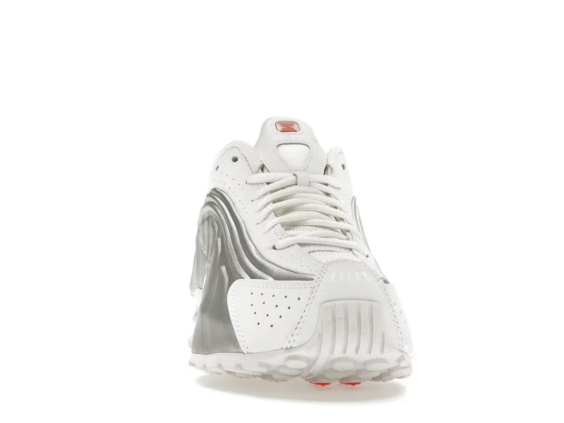 Детские кроссовки Lifestyle Nike Shox R4 Nike, White/Metallic Silver-Bright Crimson-Metallic Silver — фото 2