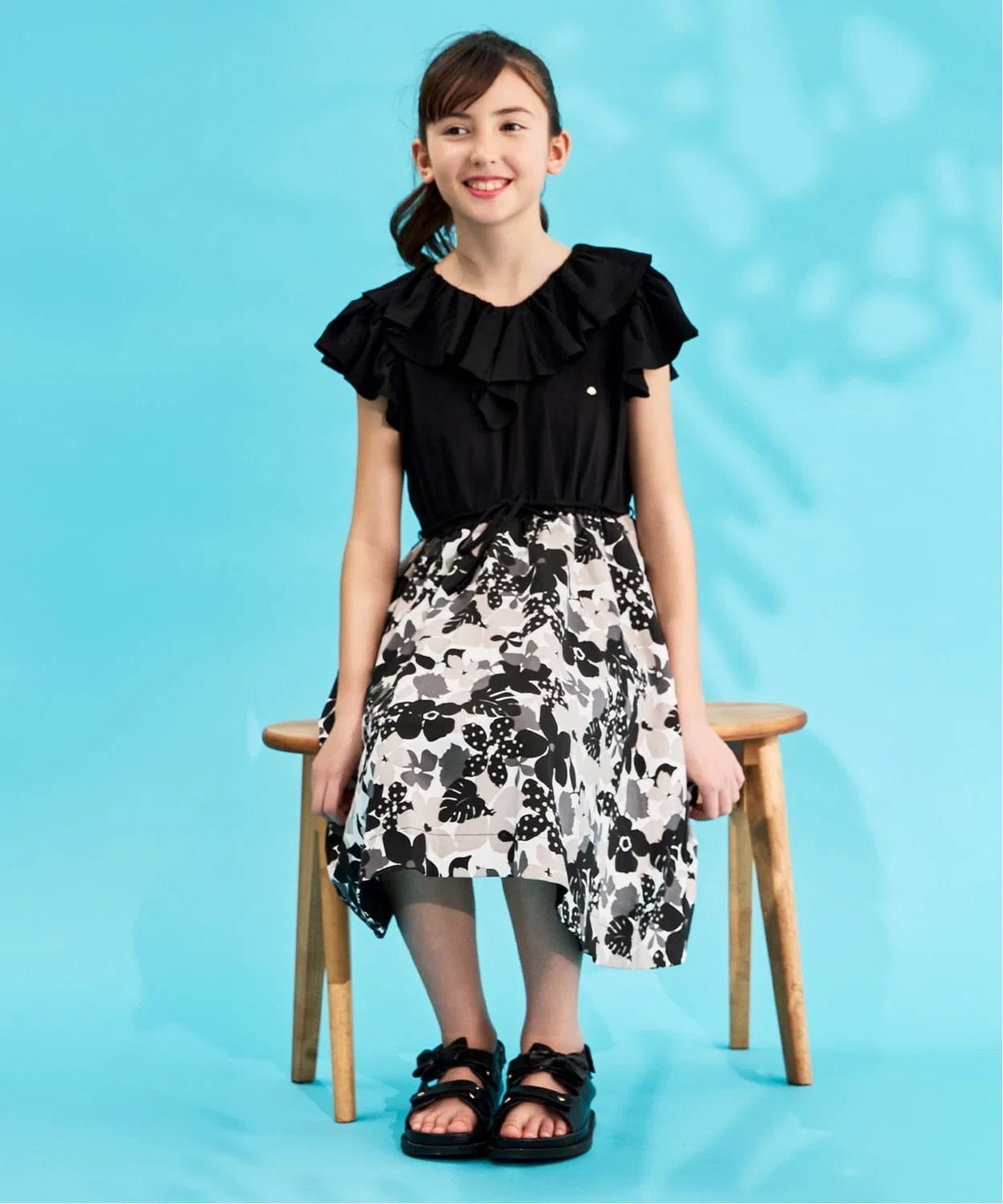 Детское платье для девочек с цветочным принтом, без рукавов, Black Floral Ruffle Sleeve, kate spade new york kids, Черный — фото 4