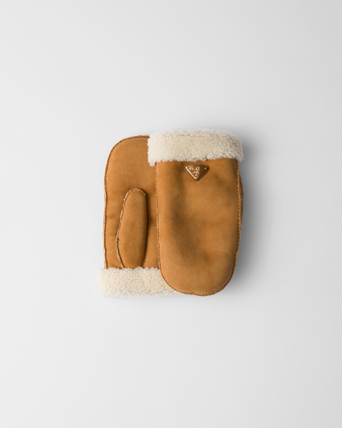 

Варежки из овчины с замшей Prada, коричневый