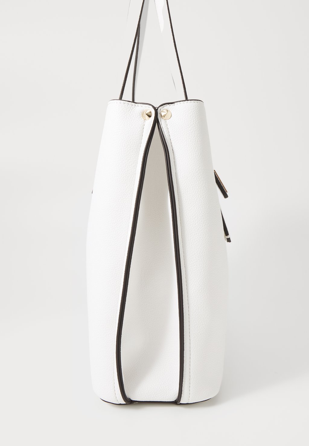 

Сумка MERIDIAN GIRLFRIEND TOTE Guess, молочный