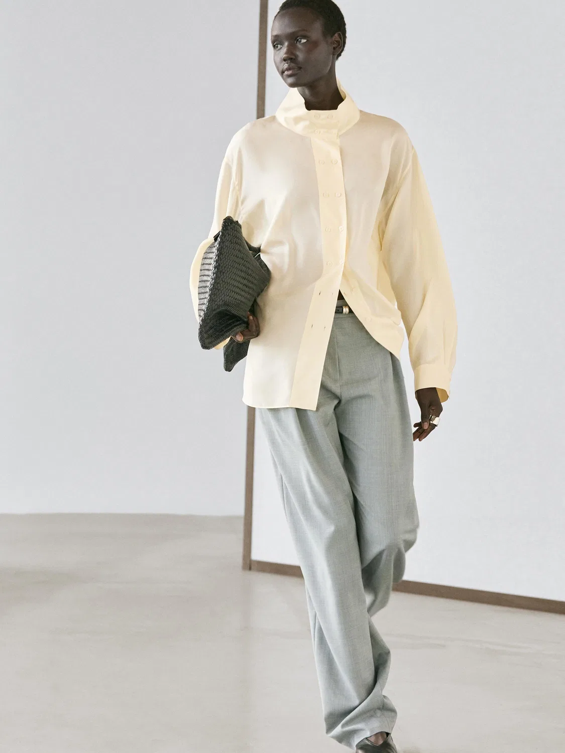 Свободные брюки с вытачками Massimo Dutti, серый — фото 2