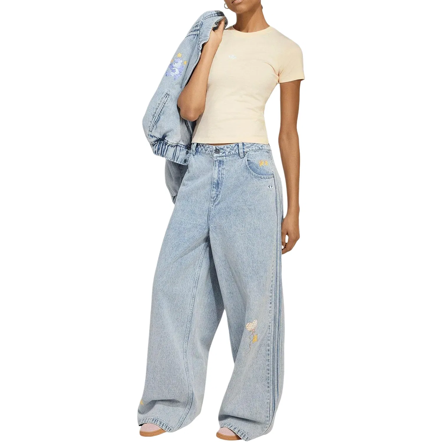 Женские брюки Care Bears High-Rise Wide-Leg Denim Pants Asia Sizing 'Electric Sky' adidas, Electric Sky — фото 2