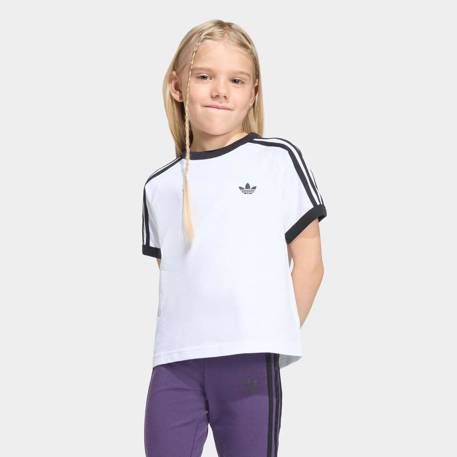 Футболка Adidas Originals белого цвета — фото 3