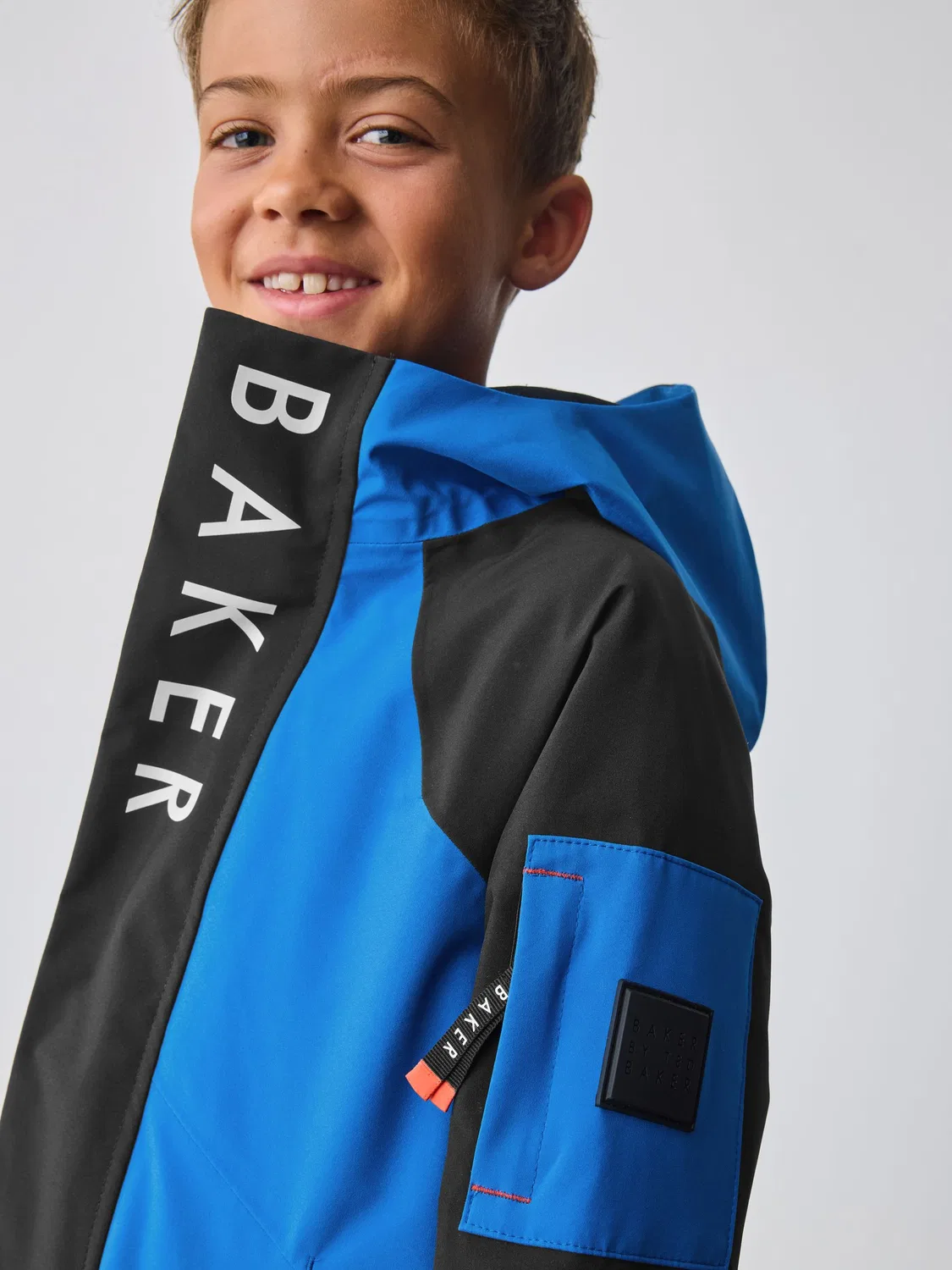 Пальто дождевик Colourblock Coat Baker by Ted Baker, синий/черный — фото 4