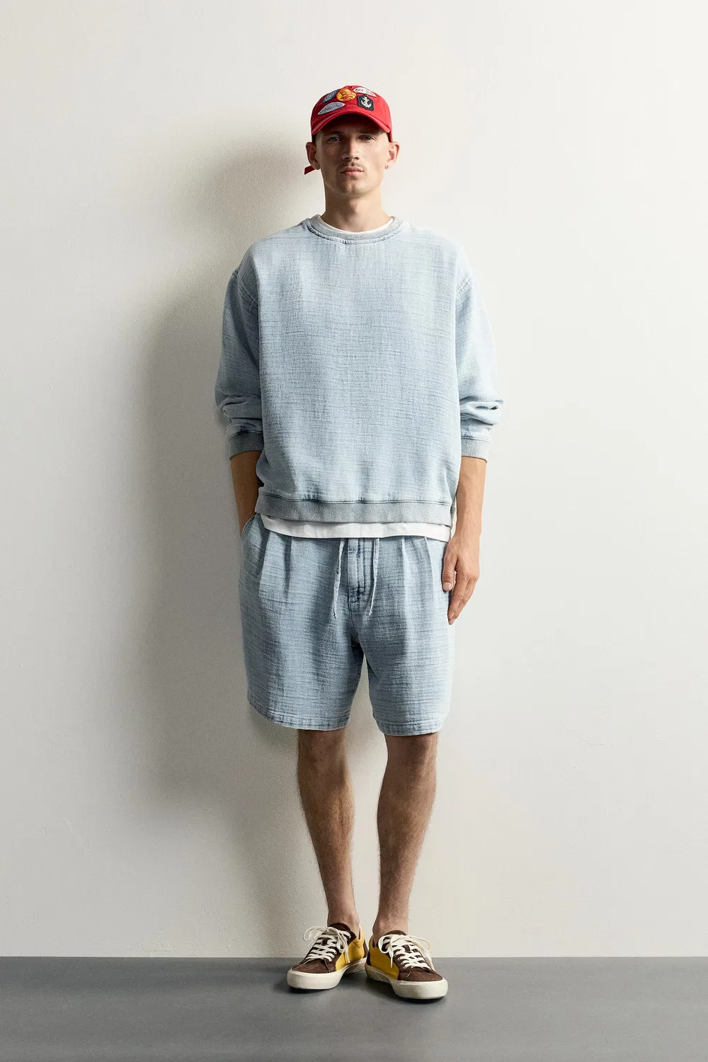 Мягкая, фактурная толстовка с эффектом потертости ZARA, Light blue
