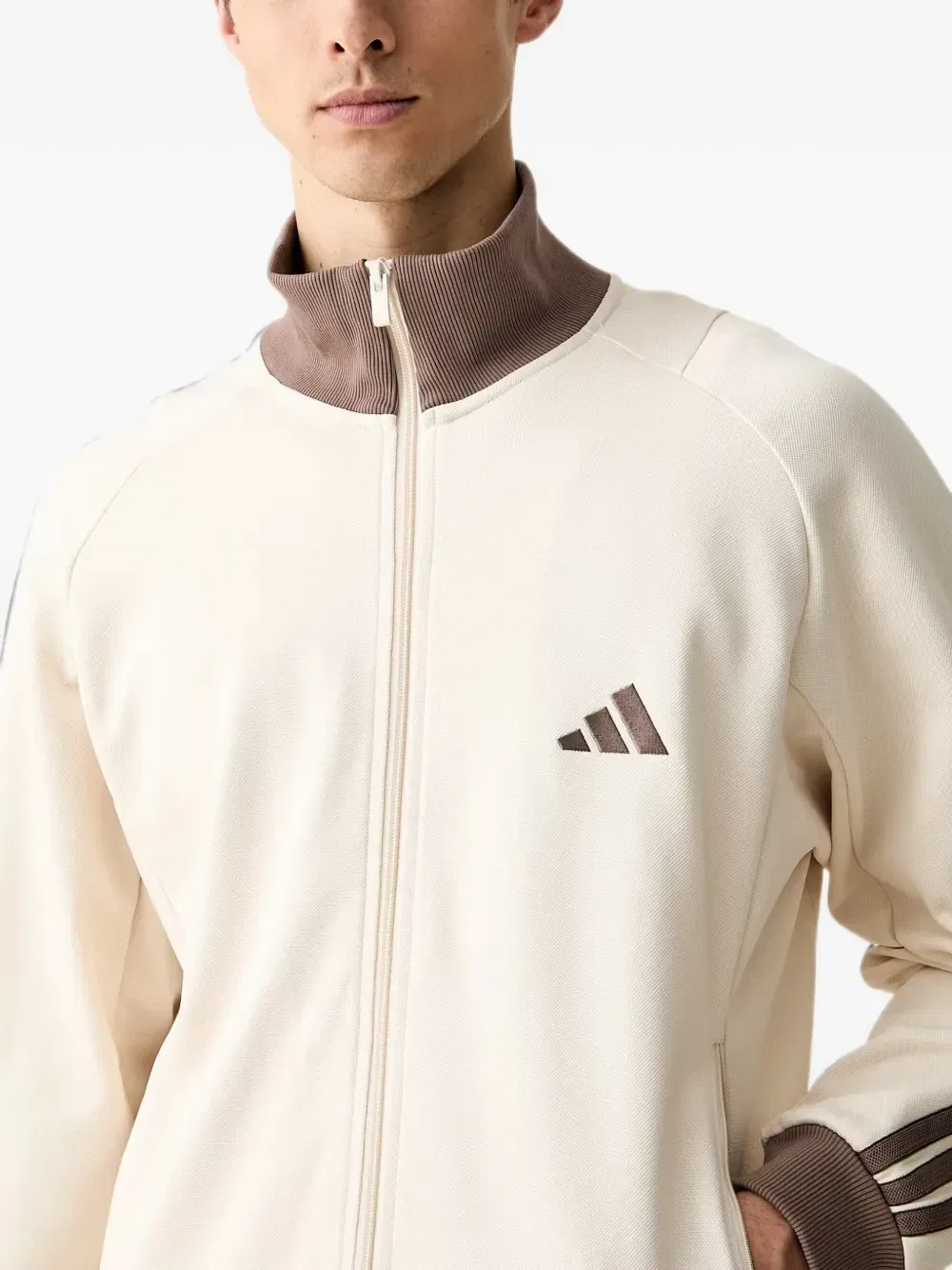 Худи на молнии с вышитым логотипом и полосатыми рукавами Adidas, бежевый — фото 4