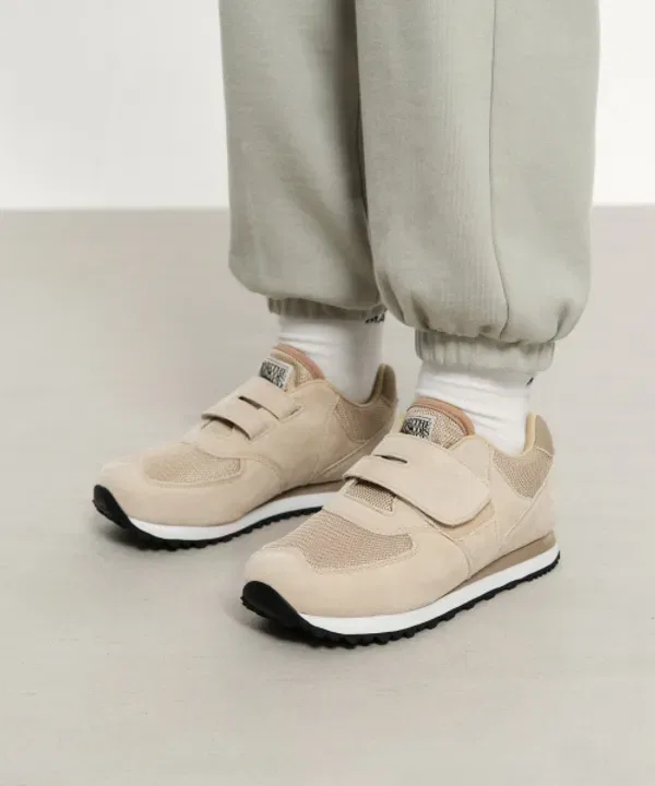 Кроссовки на липучке с замшевым верхом, Kids velcro suede sneakers MARITHÉ, светло-бежевый