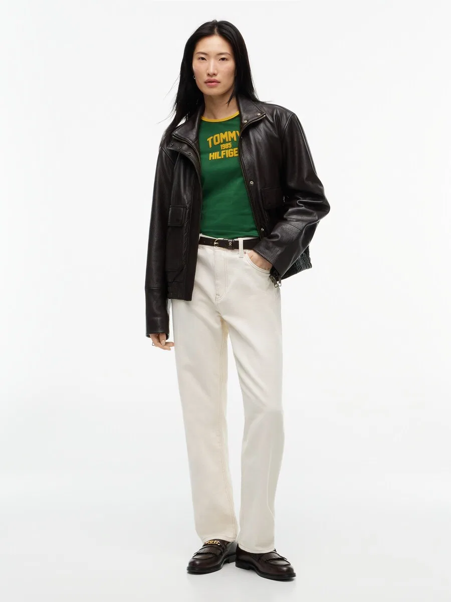 Футболка TOMMY HILFIGER 'Varsity' темно-зеленого цвета — фото 4