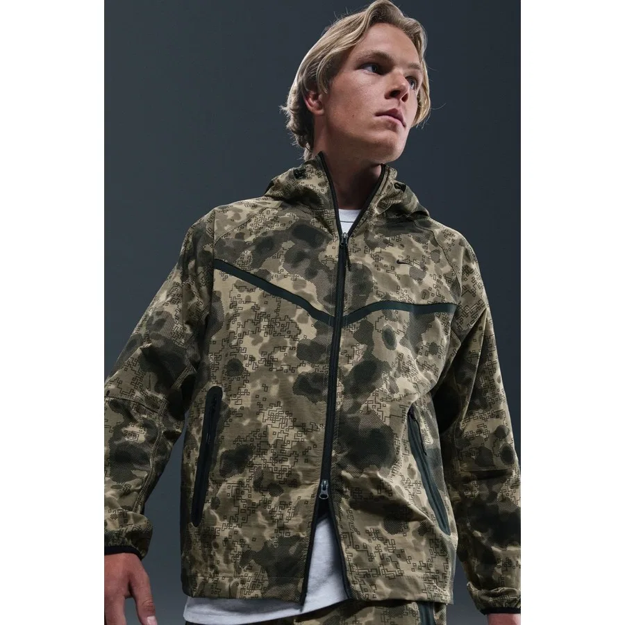 Худи Nike Tech Fleece с капюшоном и молнией, модель Tech Fleece Wr Fz Camo Full Zip Hoodie, Nike, Хаки/Зеленый