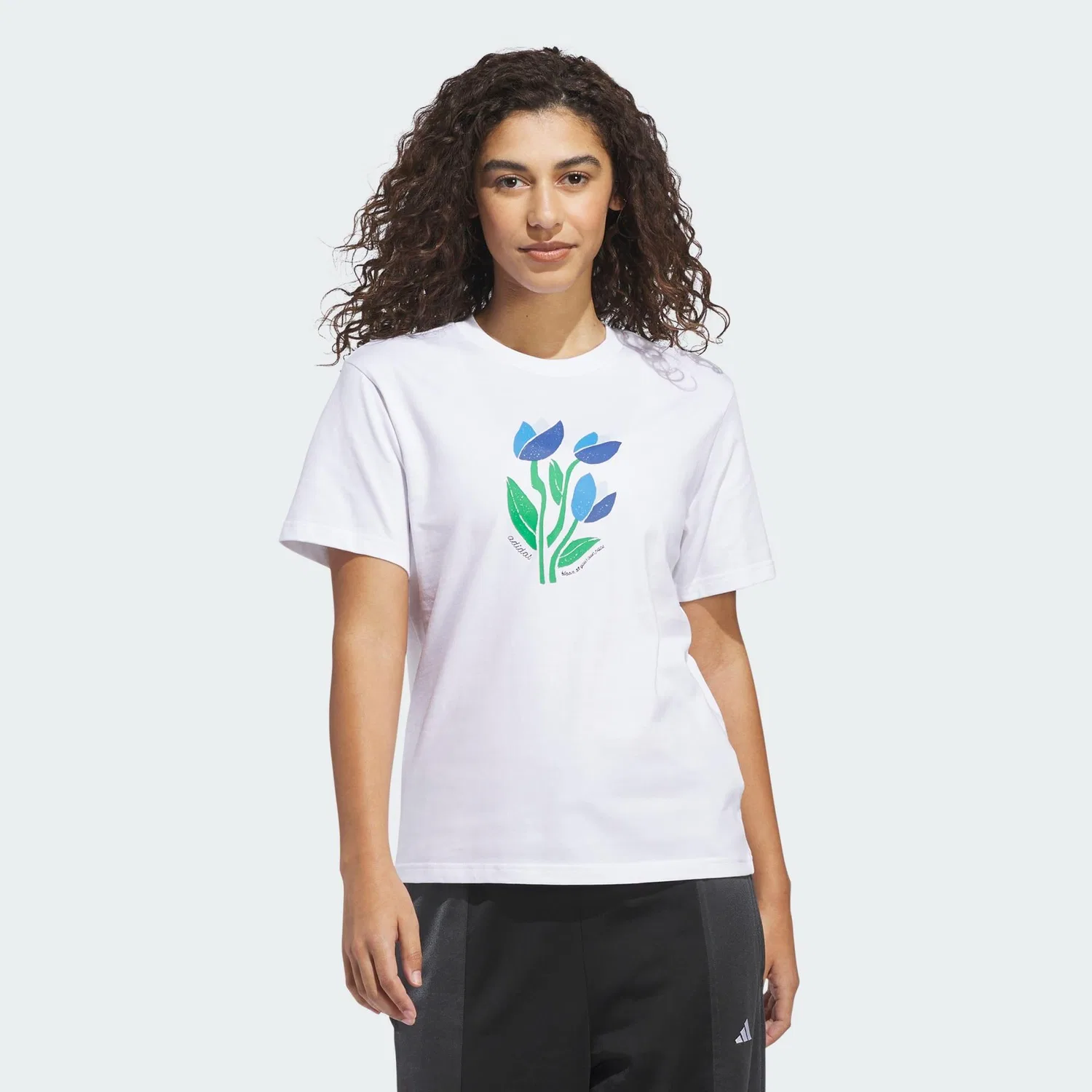 Женская футболка с принтом BLOOM AT YOUR OWN PACE GRAFIK T-SHIRT Adidas, Weiss