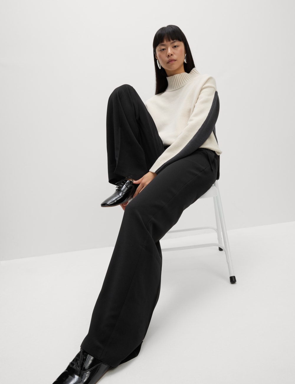 

Широкие брюки из крепа с эластичной талией Marks & Spencer, черный