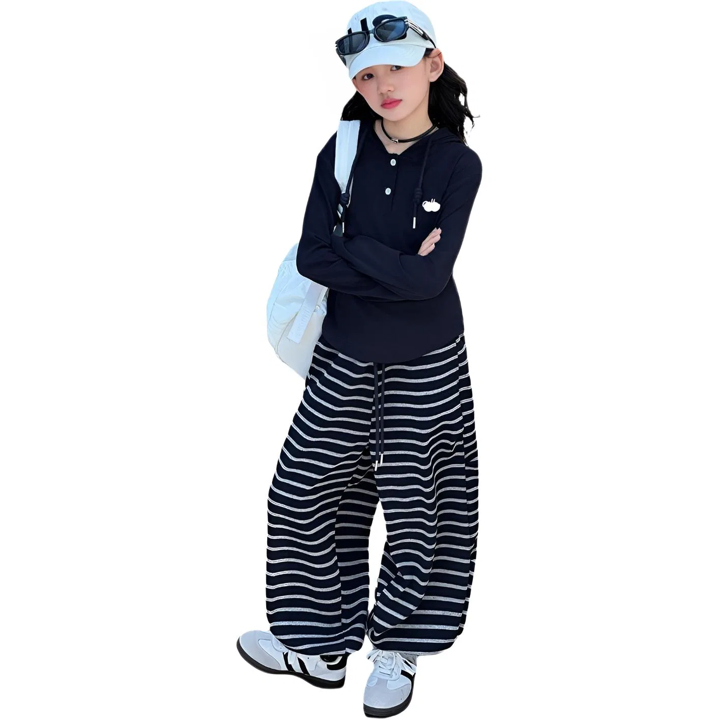 Детский спортивный комплект с полосатыми брюками-кюлоты MADALLO, Stripes Wide-Leg Pants — фото 3