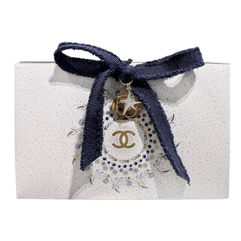 Женские тени для век с мерцающим эффектом, 4 оттенка Sparkling Starlight, CHANEL, Nuit Astrale — фото 4