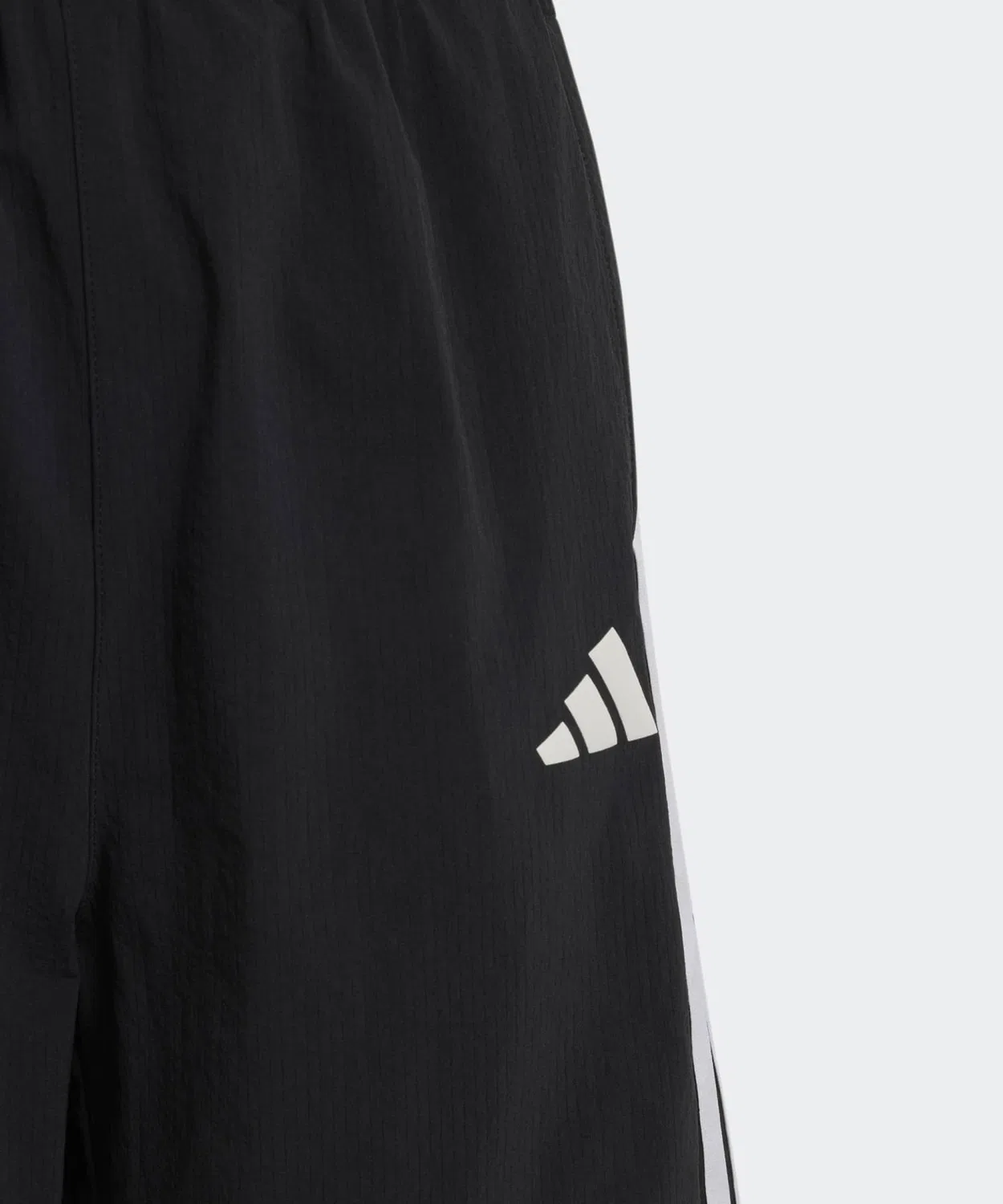 Детские шорты с принтом Three Stripes Adidas, Черный — фото 4