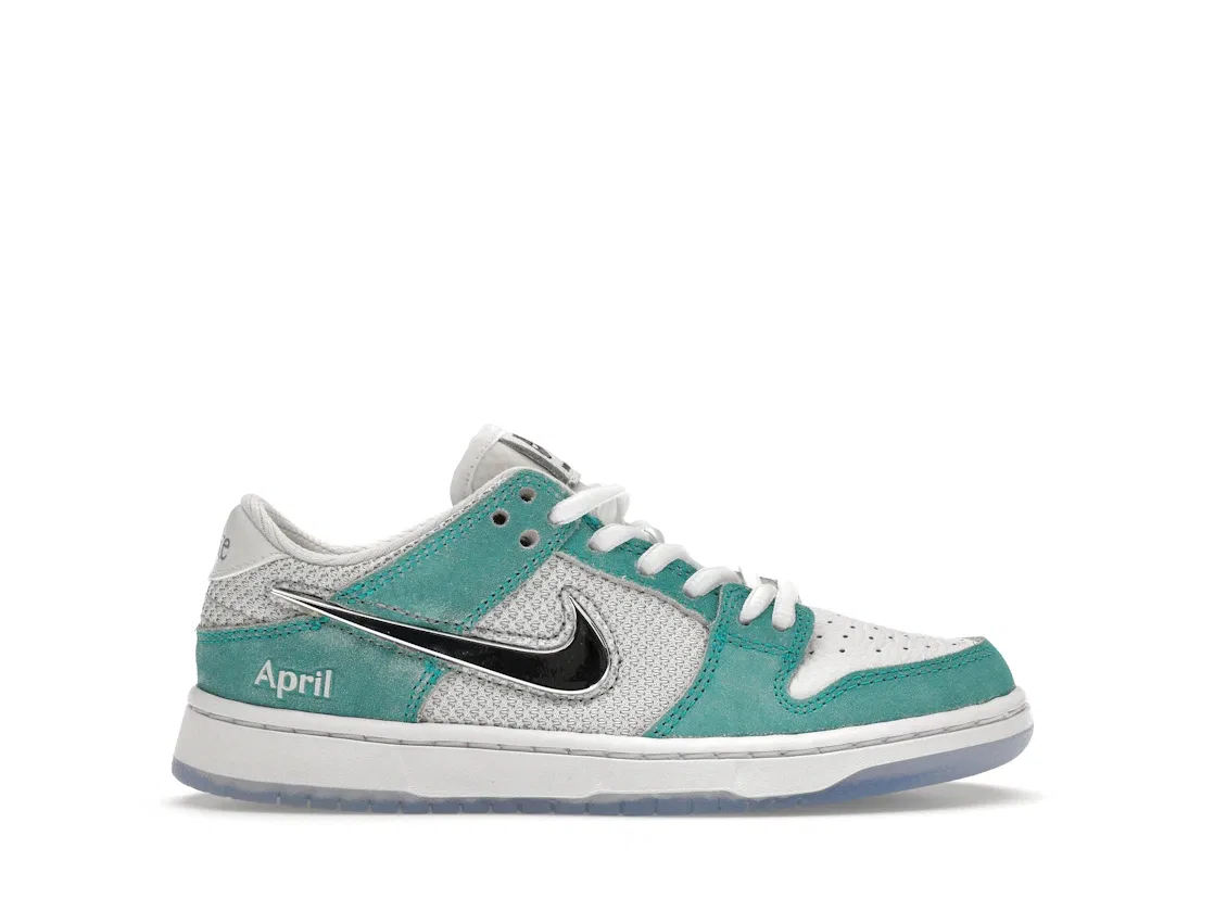 Детские кроссовки для активного отдыха Nike SB Dunk Low April Skateboards, Turbo Green/Metallic Silver/Turbo Green