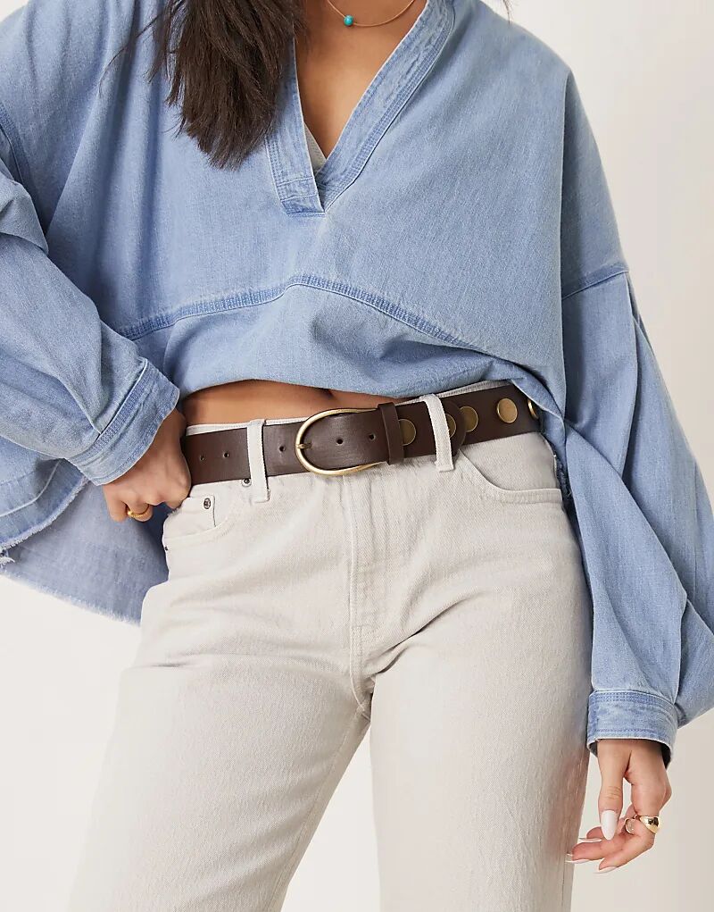 

Пояс с заклепками на талии и бедрах, выбеленный коричневый цвет ASOS DESIGN