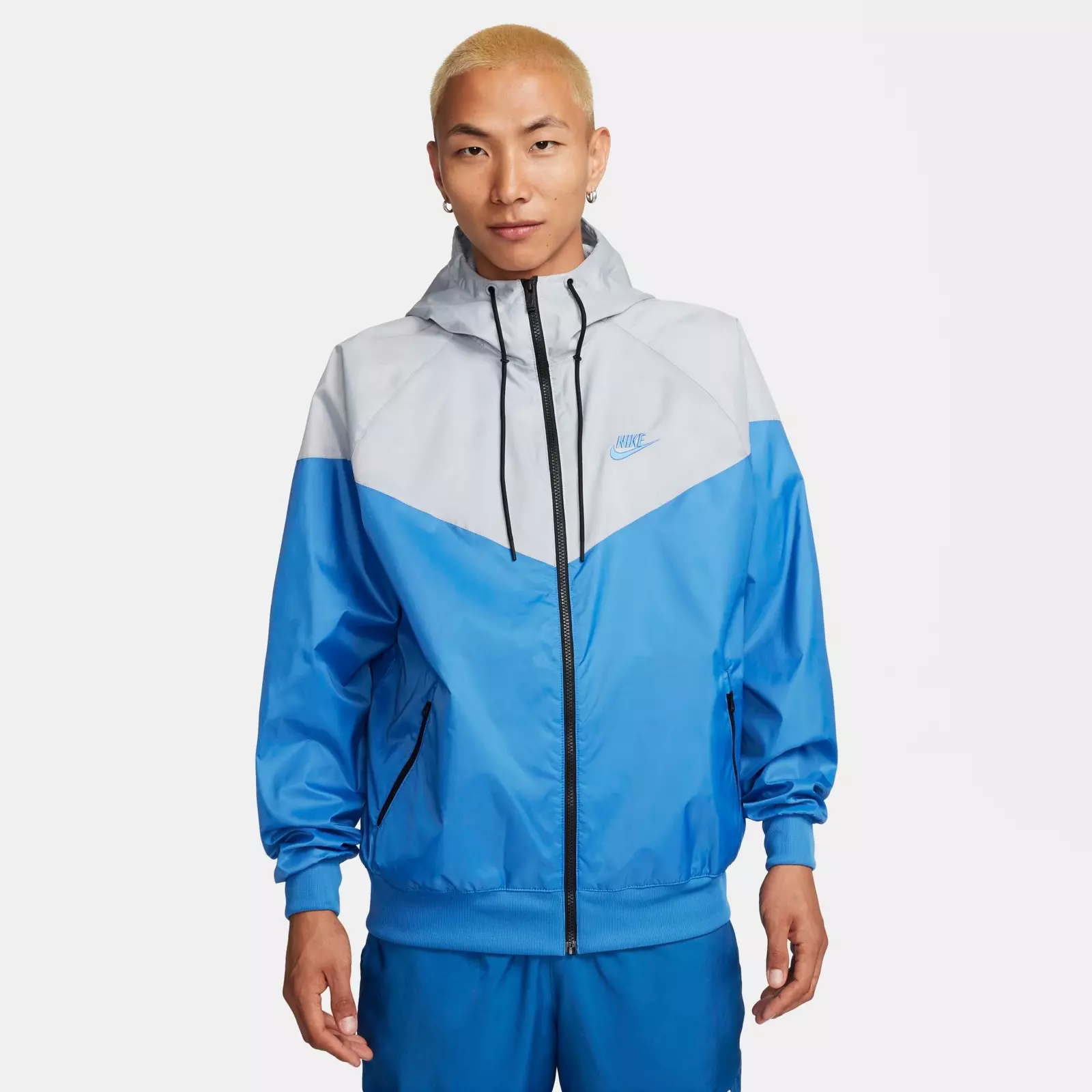 

Куртка Men's Nike Sportswear Windrunner Woven Hooded, голубой