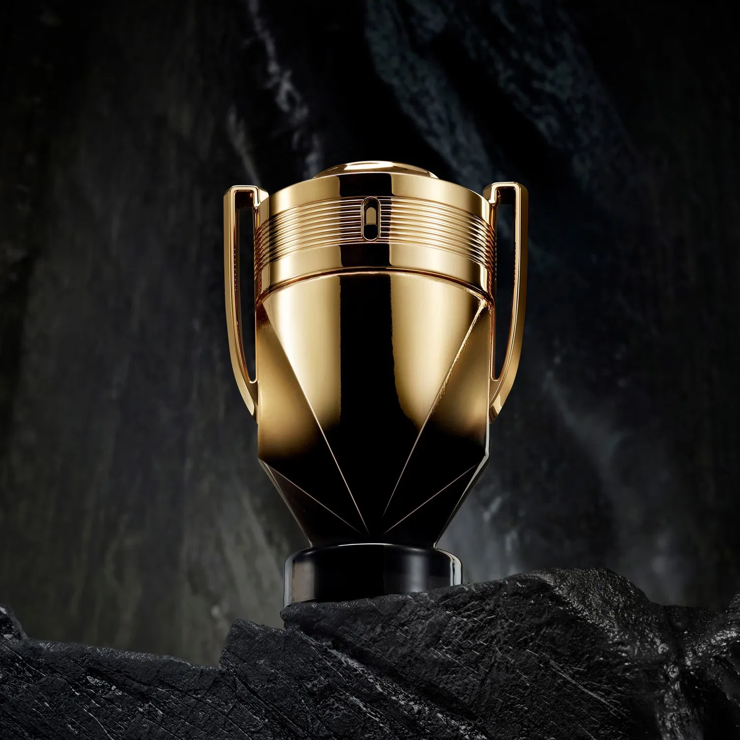 Парфюмерная вода Invictus Elixir 100 мл RABANNE FRAGRANCES — фото 4