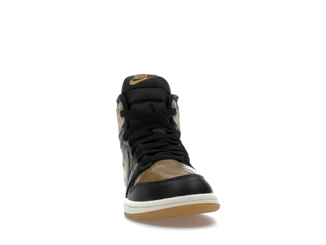 Детские кроссовки Lifestyle с высоким берцем Jordan 1 Retro High OG Jordan, Black / Metallic Gold / Sail — фото 2