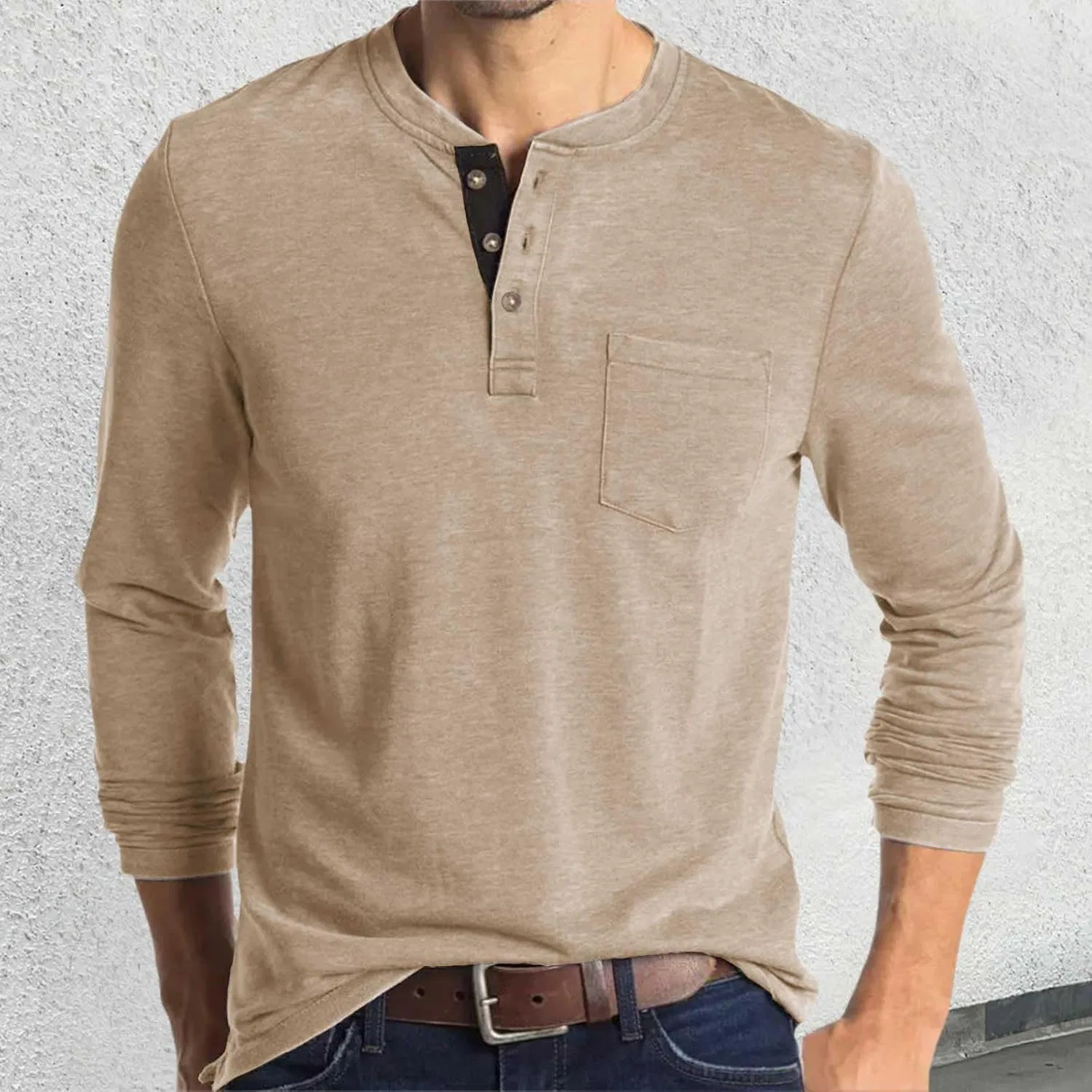 Мужская облегающая футболка поло Henley с карманом, Beige — фото 2