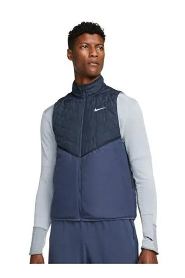 Мужской жилет с принтом Therma-Fit repel synthetic-fill running men's vest dd5647-475 Nike, Lacvet — фото 4