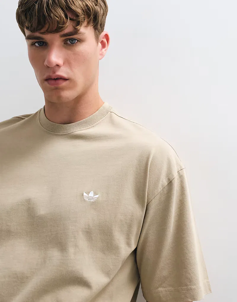 Футболка Adidas Essentials с тремя полосками, выстиранный хаки — фото 2